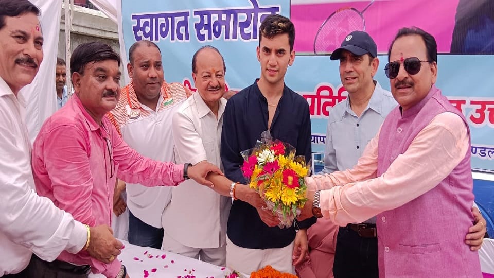 Badminton player Lakshya Sen returned to Uttarakhand