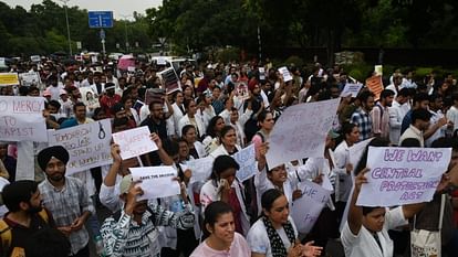 Chandigarh PGI doctors took out justice rally