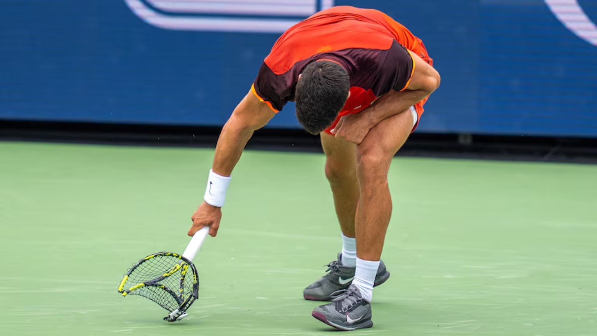 Angry Radel Racket Cincinnati Open: Carlos Alcaraz Vented His Anger On The Racket, Broke ...
