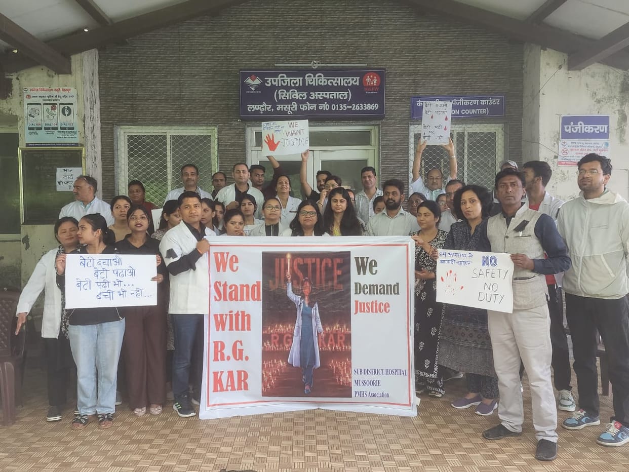 Kolkata Doctor Case Doctors in Uttarakhand boycott work for 24 hours from tomorrow