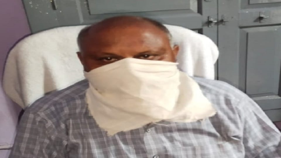 ARM of roadways transport caught taking bribe of nine thousand rupees in kashipur