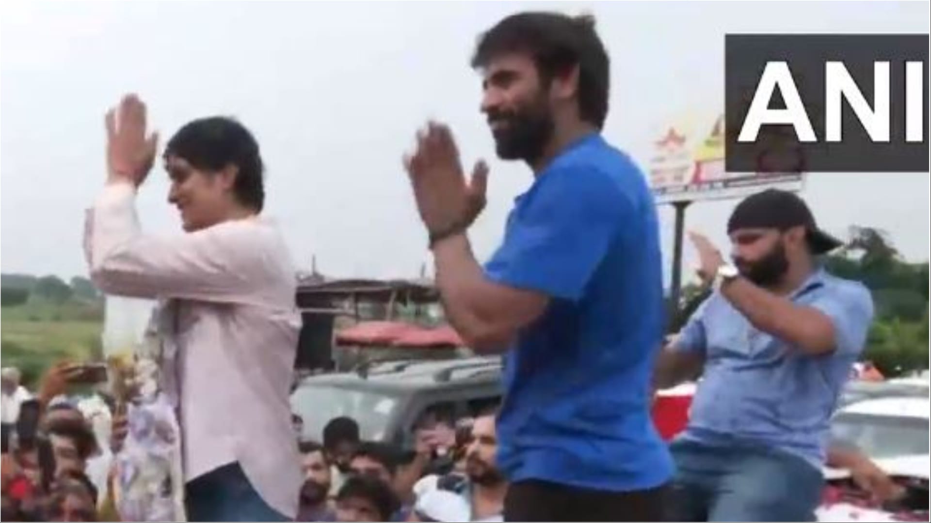 Vinesh Phogat: Seeing the love of people, Vinesh said - my own people honored me more than gold