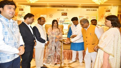 Women who have done excellent work in various fields were honored by amar ujala