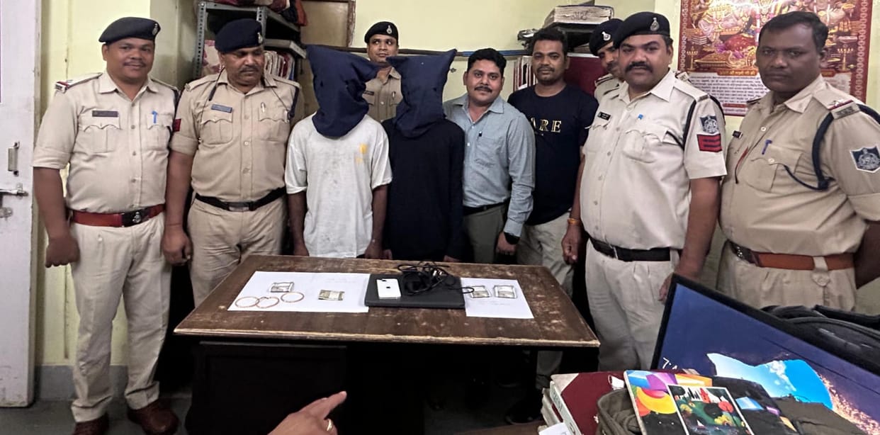 MP News: A history-sheeter had committed theft in the bungalow of former minister Jaivardhan Singh two arreste
