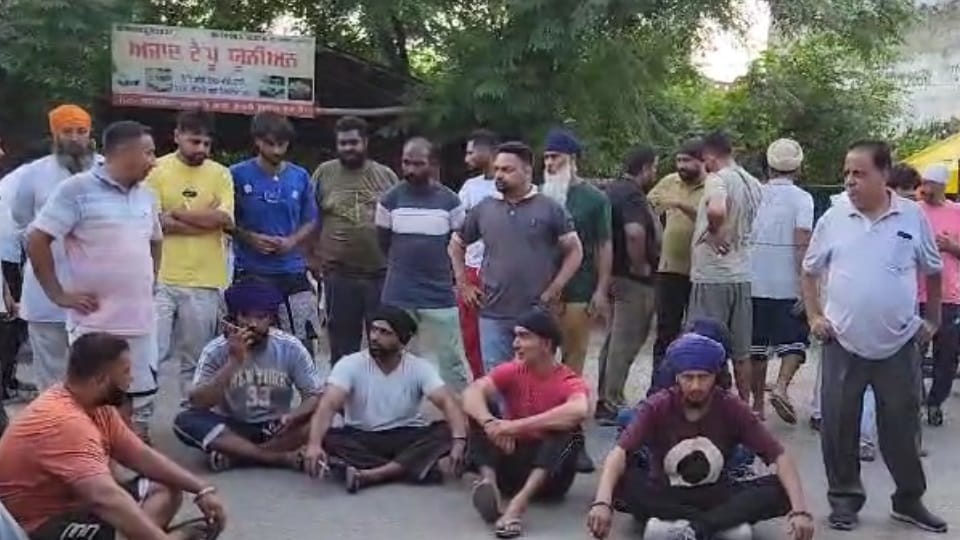 Villagers beat up youth accused of sacrilege in Gurdwara of Bhagwanpur in Bhulatth