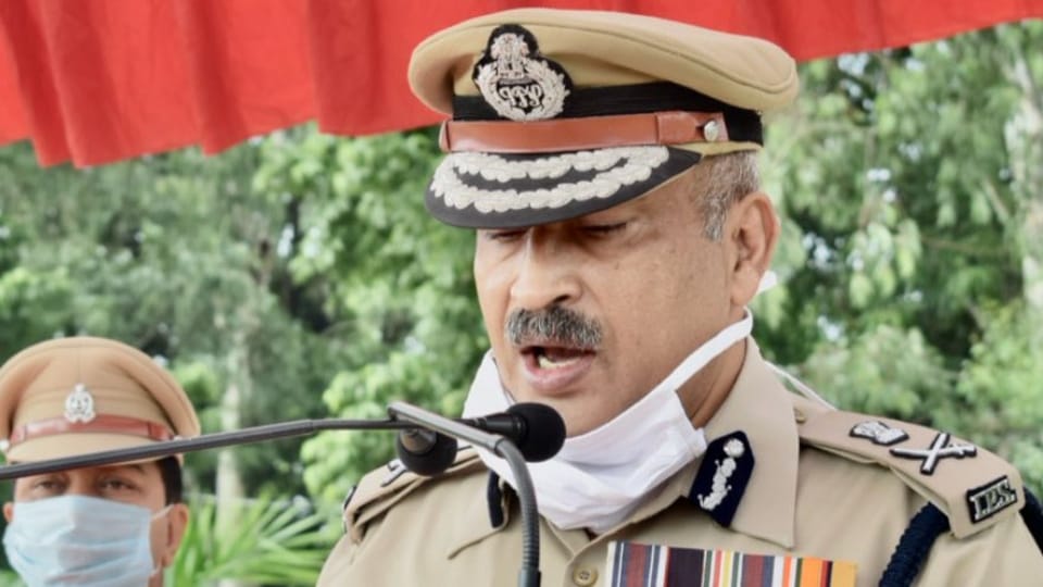 UP Constable Recruitment Exam New update in constable recruitment exam Aadhaar number is not in application