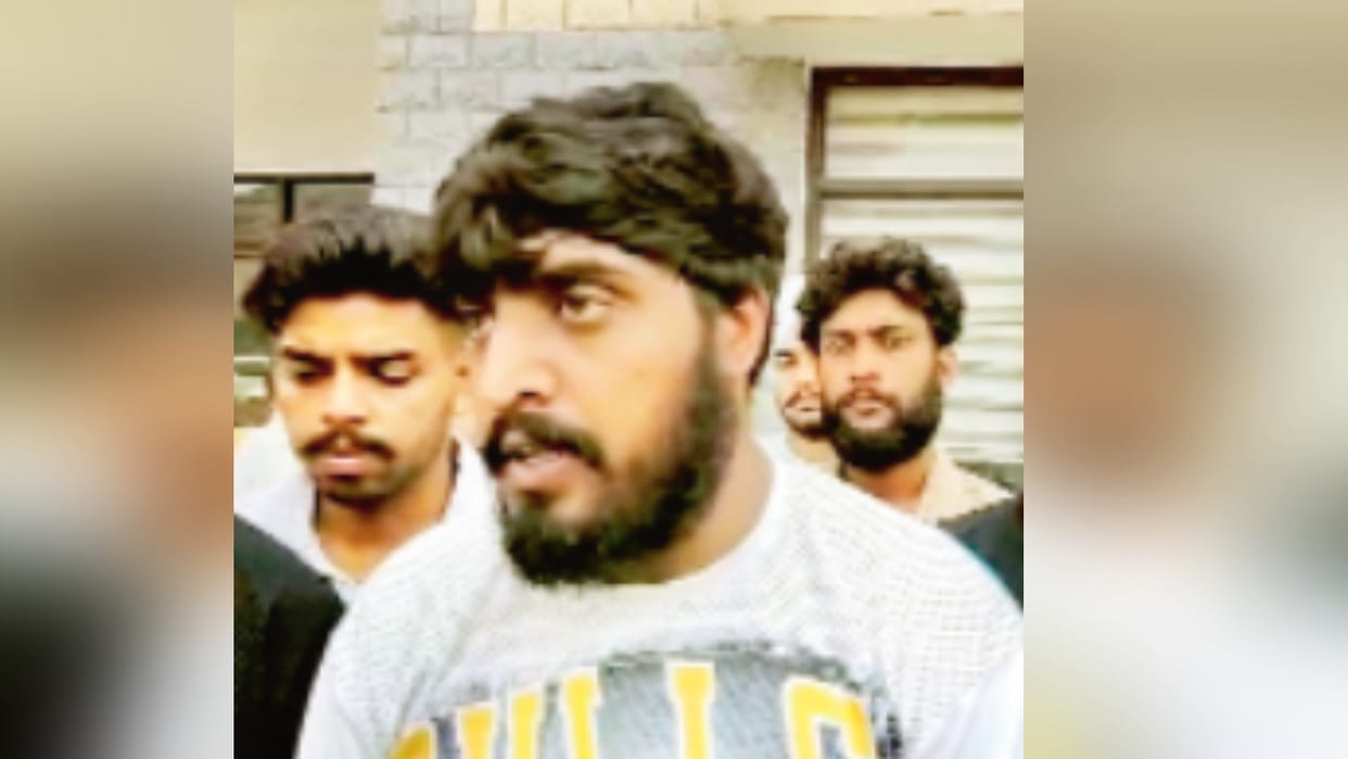 young man stranded abroad returned, said they used to give electric shocks along with beating