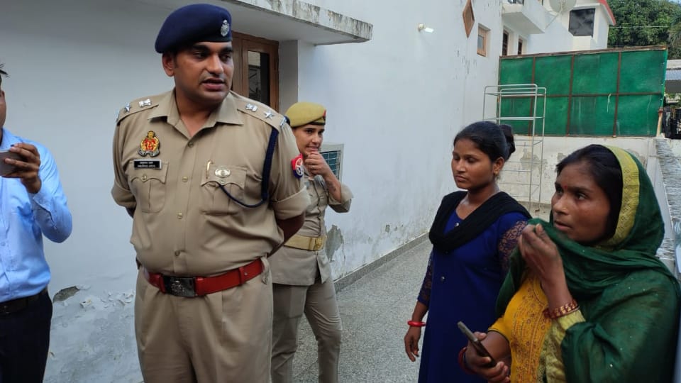 UP News contractor killed his wife and then committed suicide In Bareilly see photos