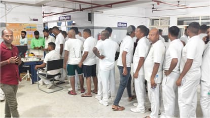 Bihar News : Two hundred jawans at BMP training camp food poisoning case supaul bihar police investigation