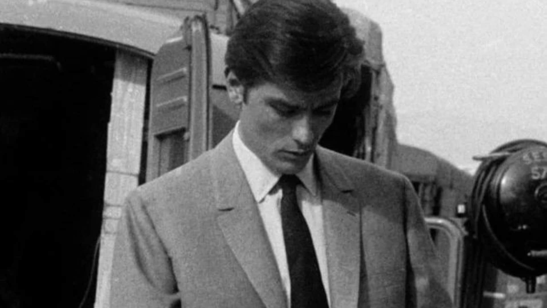 French President Macron paid tribute to actor Alain Delon said he is a French monument and more than a star