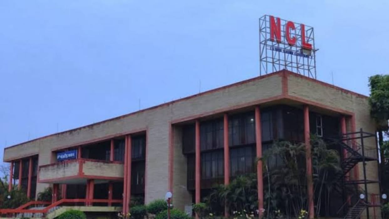 CBI raid on NCL headquarters in Sonbhadra Two officers and contractors under action