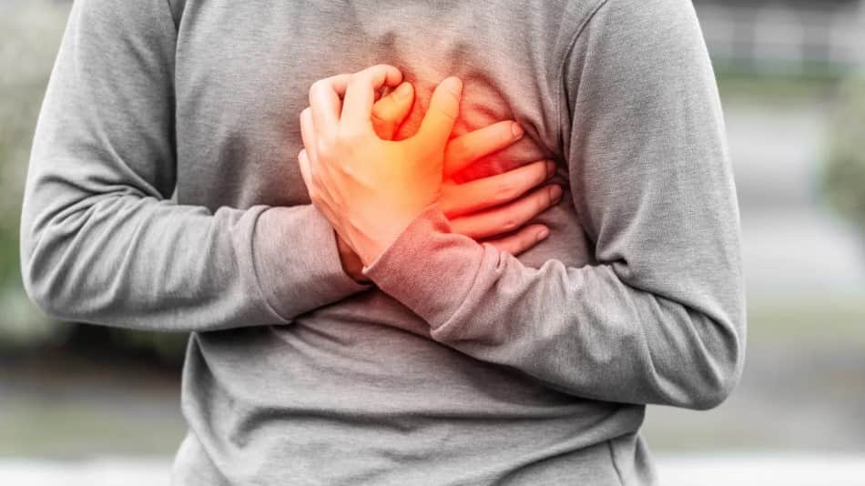 Heartburn symptoms causes treatment is it a Heart disease Know details in Hindi Heartburn kya hai