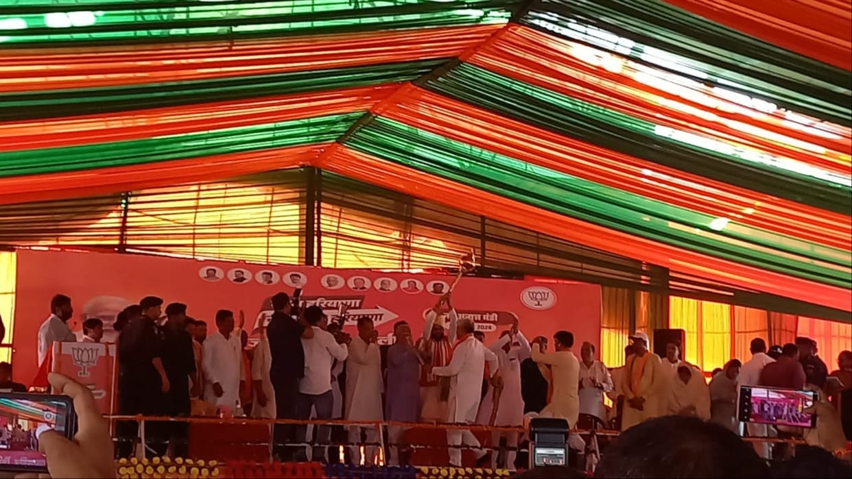 Haryana: Chief Minister Nayab Saini and State President Mohan Lal Baroli reached the Jan Ashirwad rally
