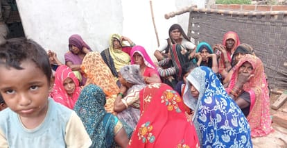 Orai: पति ने पत्नी को लाठी-डंडों से पीट-पीटकर मार डाला, शव को पोस्टमार्टम के लिए भेजा, आरोपी गिरफ्तार Husband killed his wife by beating her with sticks, body sent for postmortem, accused arrested