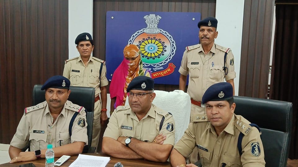 Young man murder revealed police arrested accused woman she was absconding since incident in Durg