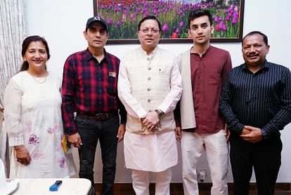 Uttarakhand Shuttler Lakshya Sen Met CM  Pushkar Singh Dhami after return from paris Olympic