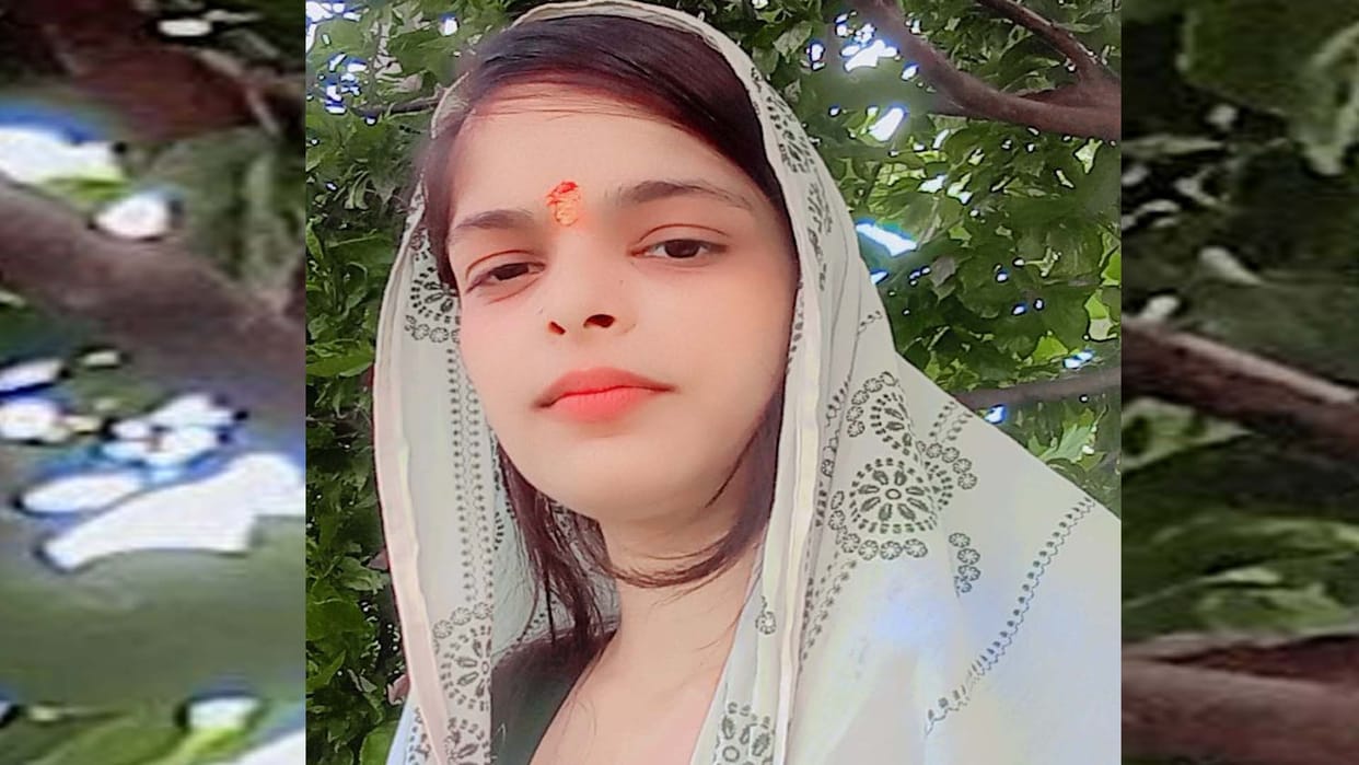 Etawah: Car collides with two bikes on overbridge, girl falls 20 feet down, dies