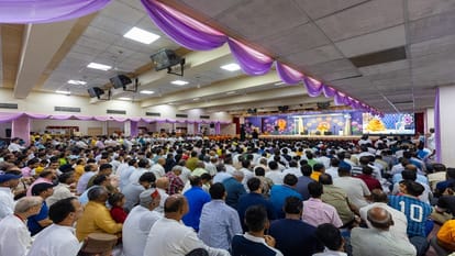 Akshardham Temple Rakshabandhan was celebrated in Swaminarayan Akshardham Temple in Delhi