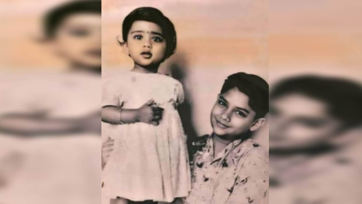 Former CM Vasundhara Raje posted a picture with her brother on Rakshabandhan