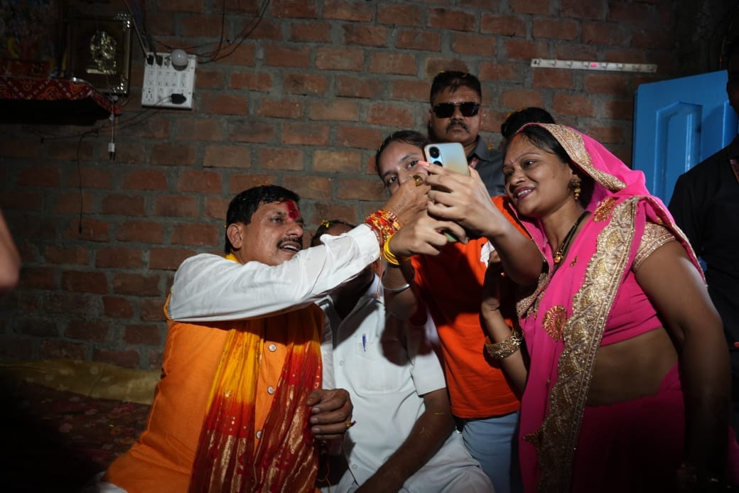 Know what happened when Chief Minister Dr. Yadav suddenly reached the house of his beloved sisters....
