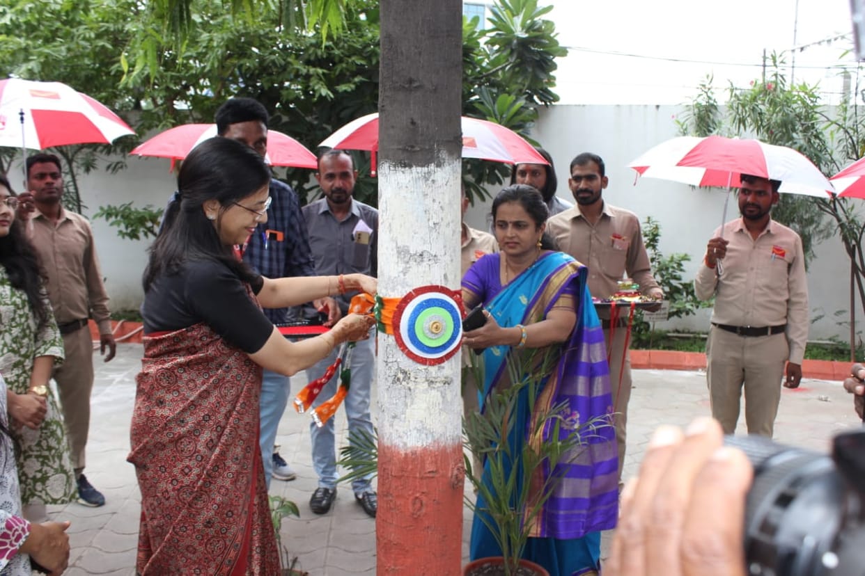 Indore News: Rakhi tied to trees in Indore, pledged to protect them