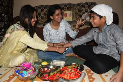 Raksha Bandhan 2025 5 Things to Do Before Tying Rakhi for Your Brother’s Long Life and Success