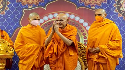 Akshardham Temple Rakshabandhan was celebrated in Swaminarayan Akshardham Temple in Delhi