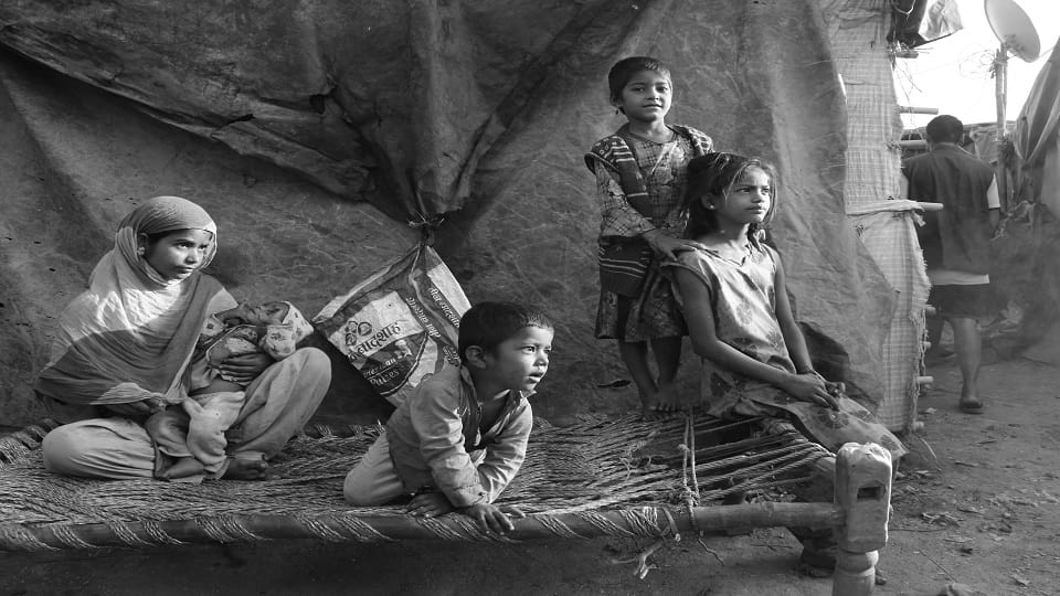 Meerut: Today everyone has a camera, everyone is a photographer, but magic is not in everyone's hands