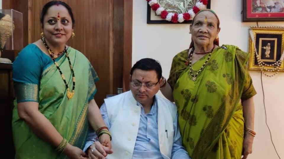 Raksha Bandhan 2024 CM Dhami reached Khatima getting Rakhi tied by sisters