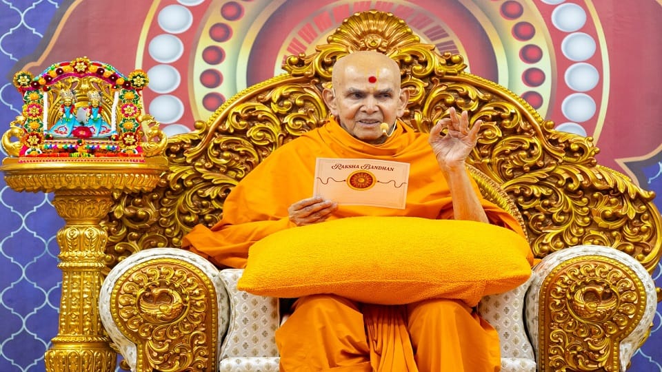 Akshardham Temple Rakshabandhan was celebrated in Swaminarayan Akshardham Temple in Delhi