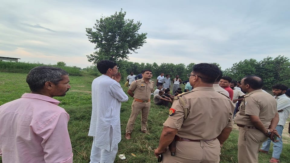 Baghpat: 4 youths were washed away in Hindon river, 3 survived, one drowned, friends kept shouting save save