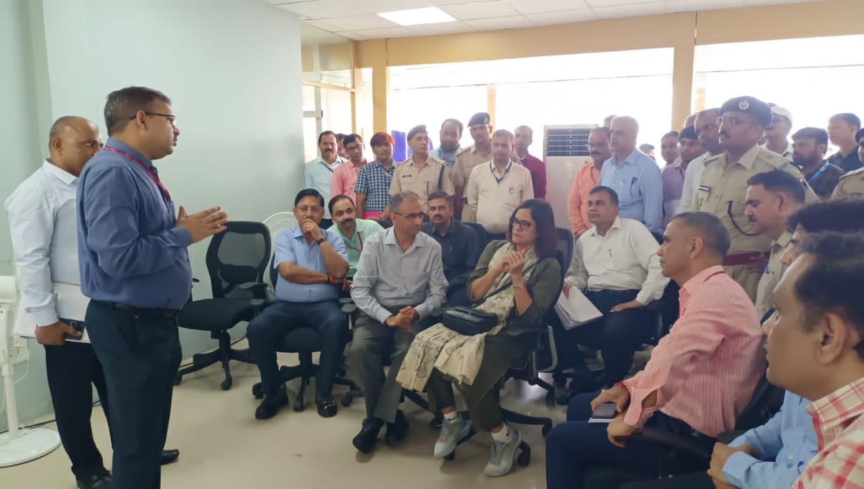 President of railway board Jaya Verma reach prayagraj inspection of mahakumbh Mela