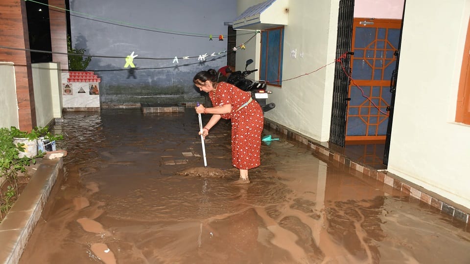 Haldwani News: Debris entered 70 houses in three colonies due to cloud burst near Tapovan