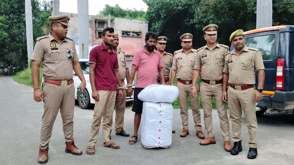 Kanpur: Two inter-state smugglers arrested with 16 kg of ganja