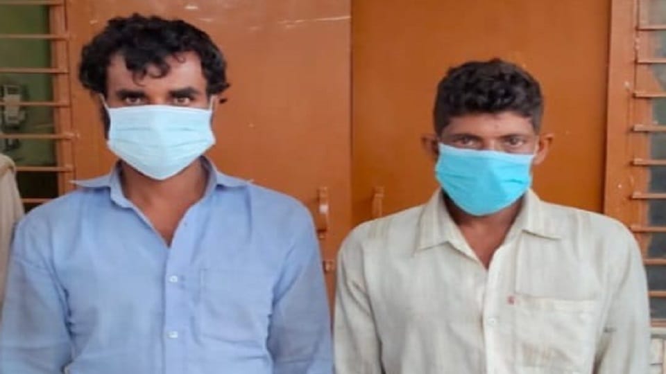 Brother-in-law along with brother-in-law murdered Rohit, had seen him in an objectionable condition wife