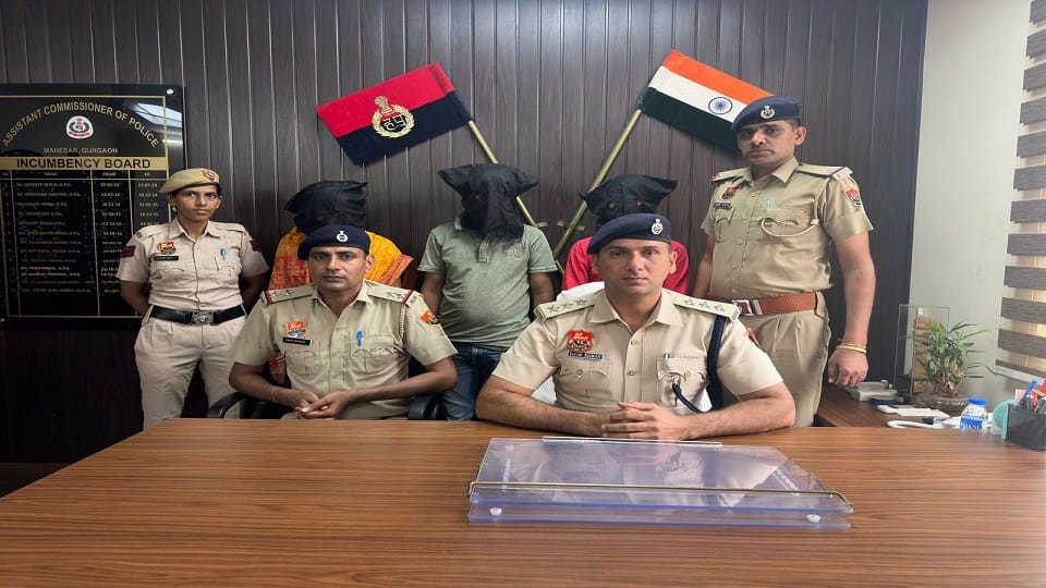 Killed brother-in-law with his wife threw dead body in drain three arrested in gurugram