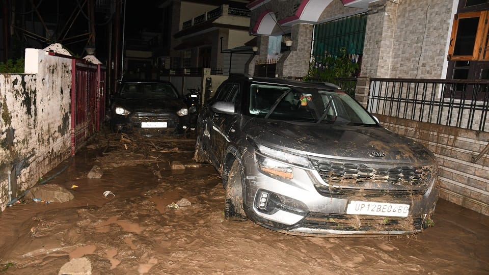 Haldwani News: Debris entered 70 houses in three colonies due to cloud burst near Tapovan