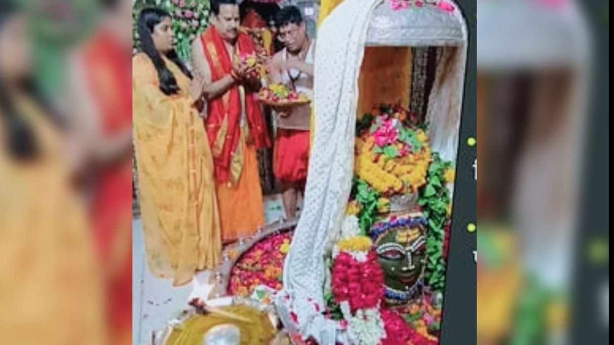 state president, organization in-charge, MLA violated the rules of the temple In Baba Mahakal