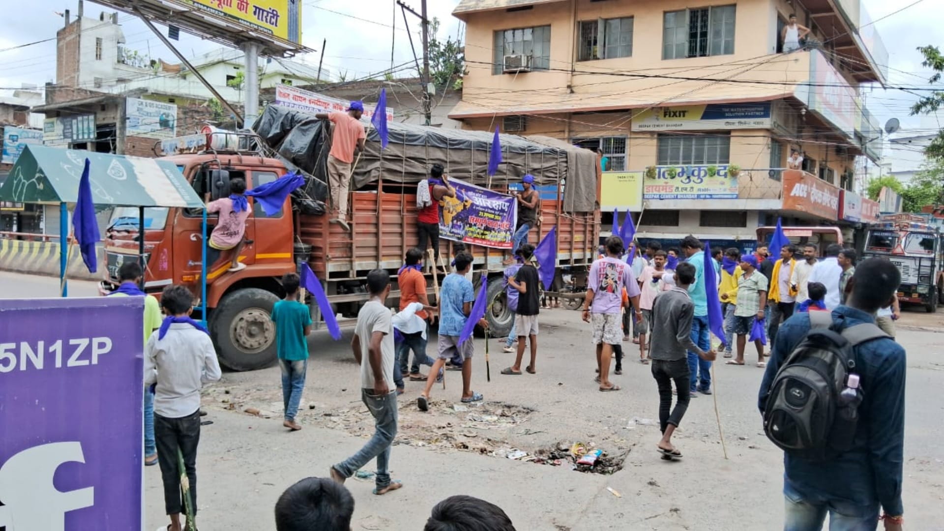 Bharat Bandh: Roads blocked in Muzaffarpur in protest against reservation decision, Supreme Court, Bhim Army