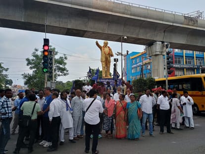 Bharat Bandh did not have any effect in Bhopal, all the institutions remained open, opposition to the decision