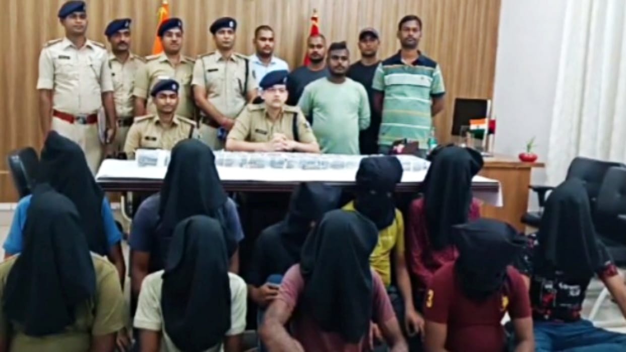 Bihar: Large quantity of manufactured and semi-manufactured weapons recovered in Munger, 11 people arrested
