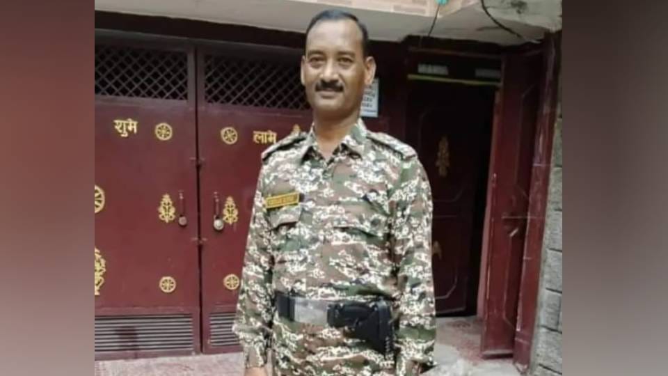 Vikram Yadav martyred in Baramulla Jammu and Kashmir who belong to Firozabad