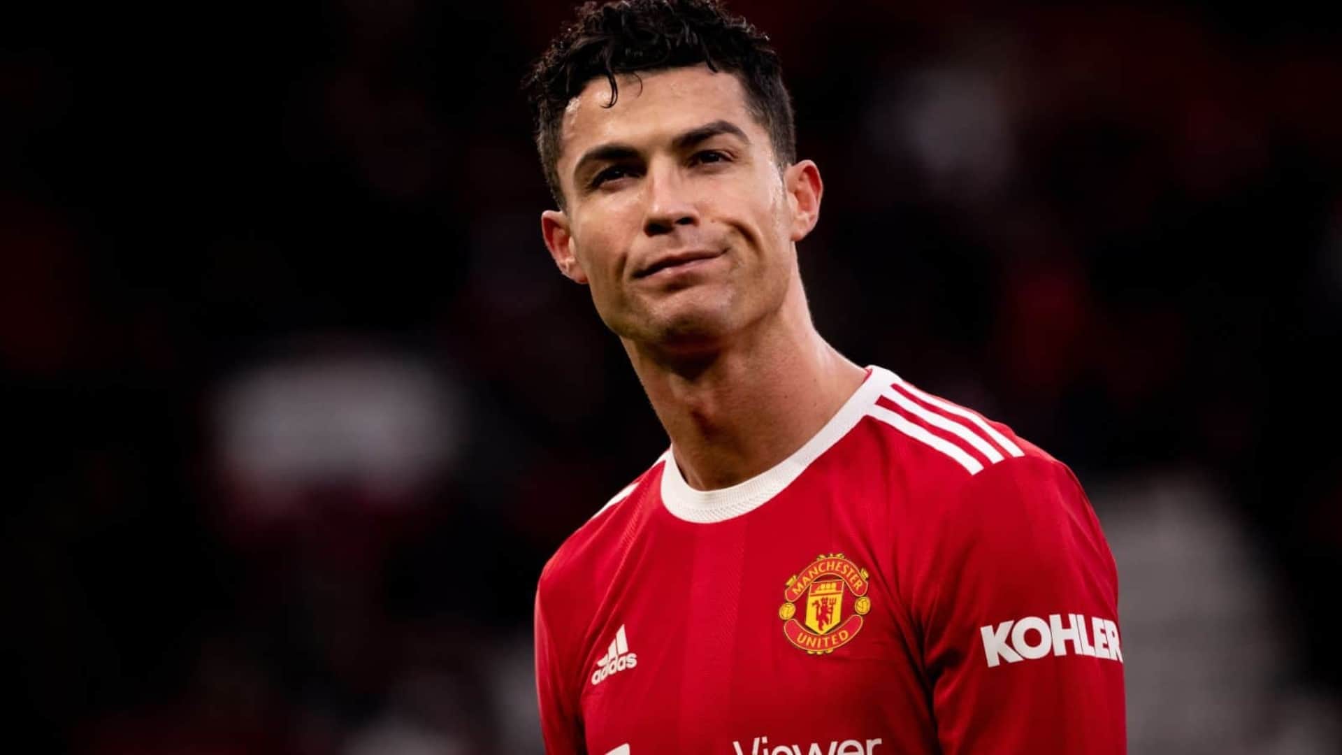 Cristiano Ronaldo launches his Youtube Channel, gathers 1 million subscribers in 90 minutes, made world record