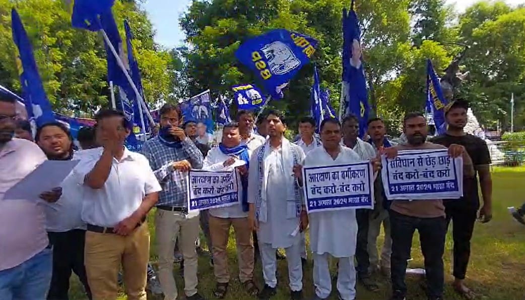 The effect of Bharat Bandh was mixed in Gwalior-Chambal region