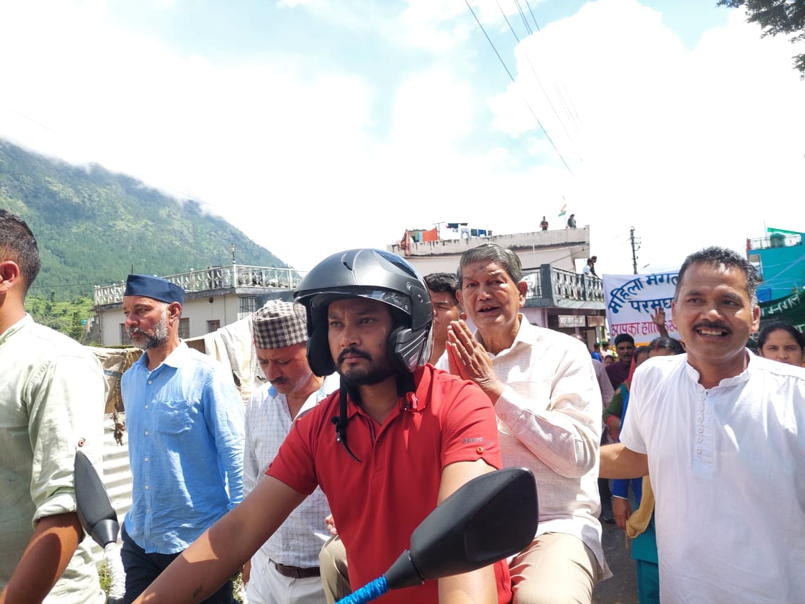 Uttarakhand Assembly Session Congress Leader Harish Rawat reached Gairsain Will Do Protest and Upvas