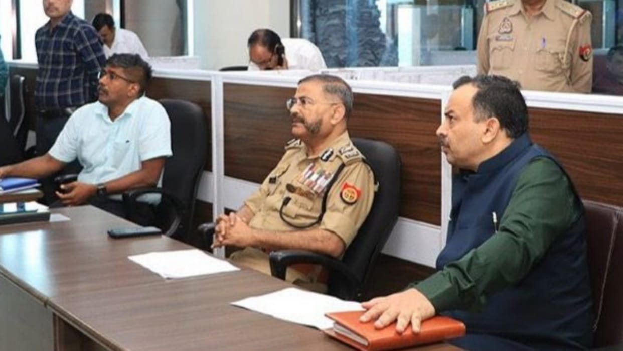 UP DGP checks security arrangements during Bharat Band.