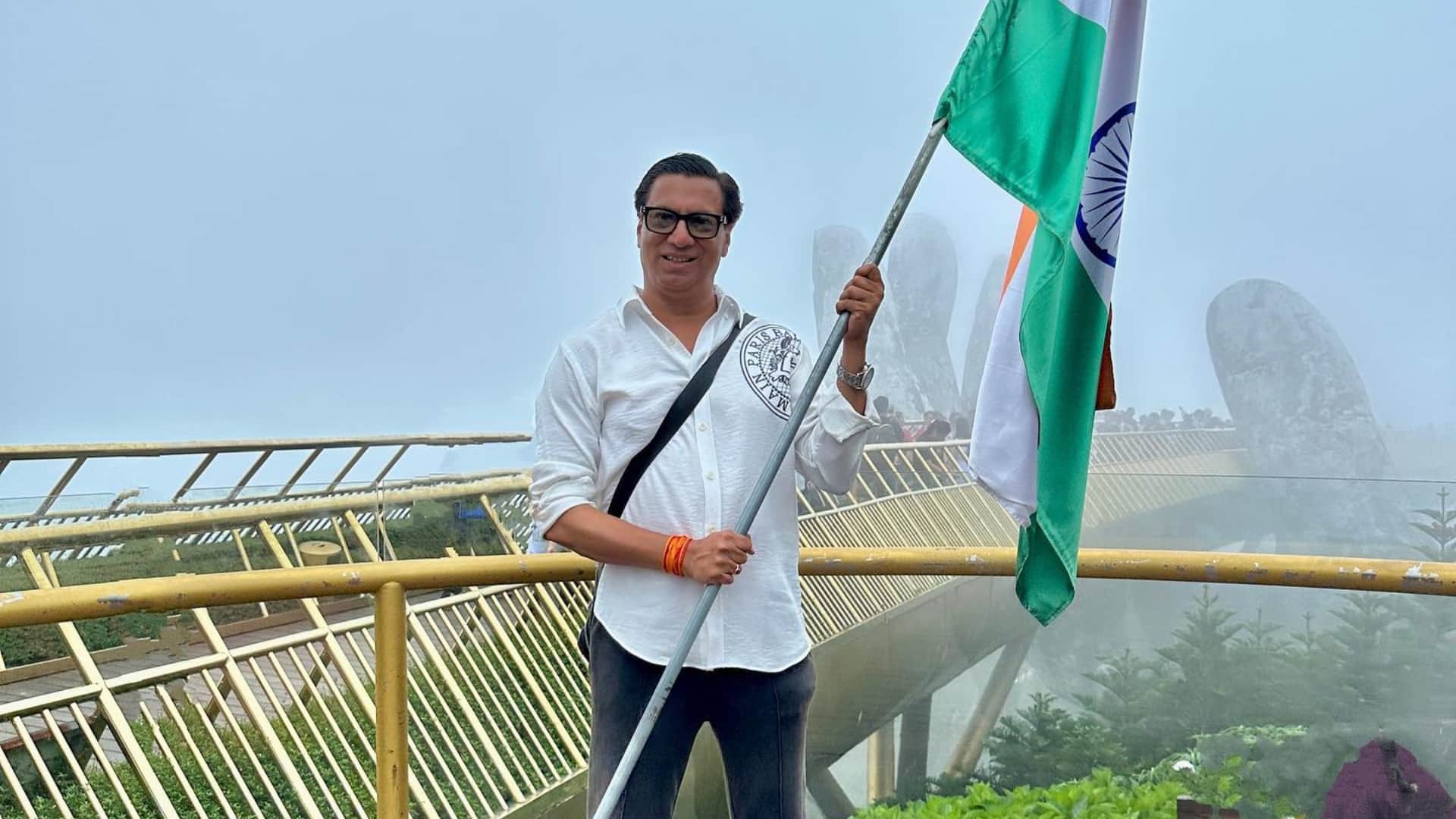 Madhur Bhandarkar Best Movies are chandni bar heroine page 3 fashion Traffic Signal