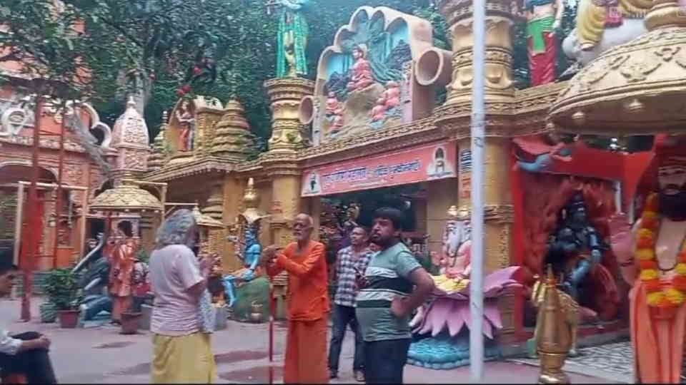 Haridwar News: Mahamandaleshwar Pilot Baba passed away Samadhi was built three years ago Dispute Over Property