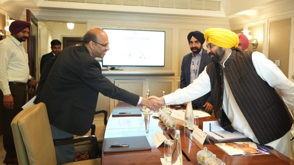 Punjab CM Bhagwant Mann Mumbai Visit