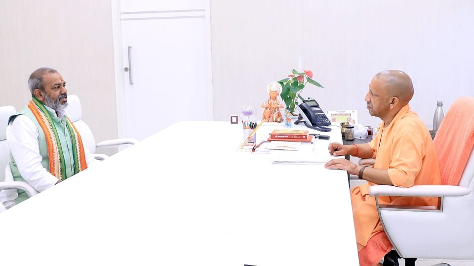 Meerut: Sunil Bharala met CM Yogi, discussed development of Meerut and Kumbh 2025.